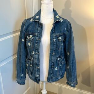 Spring adorable! Bagatelle Denim jacket with Daisy embroidery